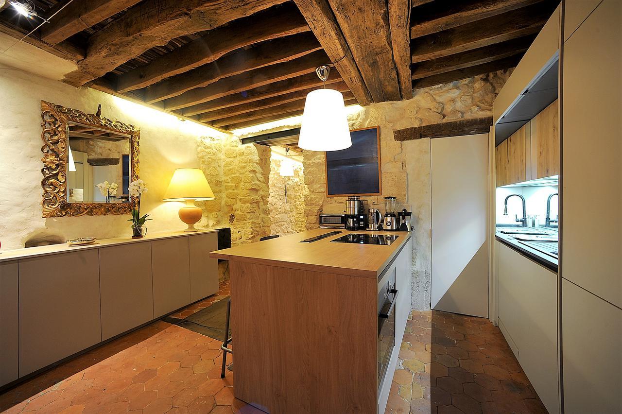 Beautiful Apartment In Historical Marais Paris Eksteriør billede