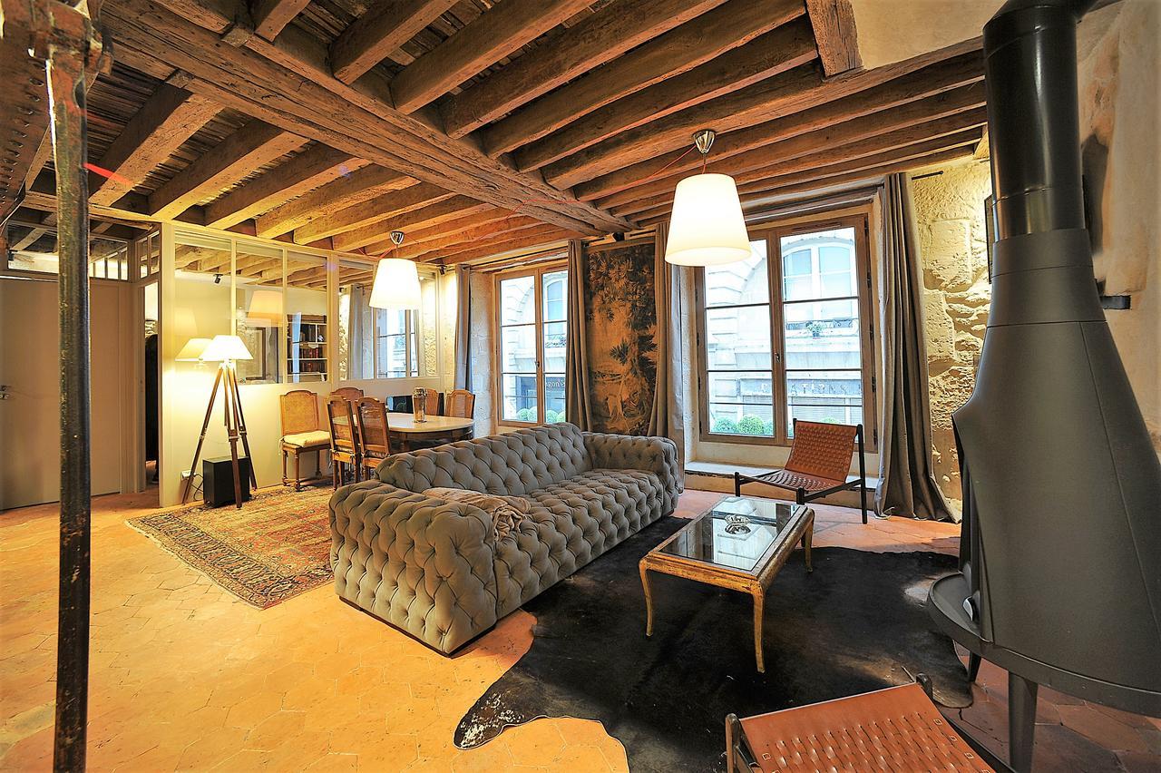 Beautiful Apartment In Historical Marais Paris Eksteriør billede